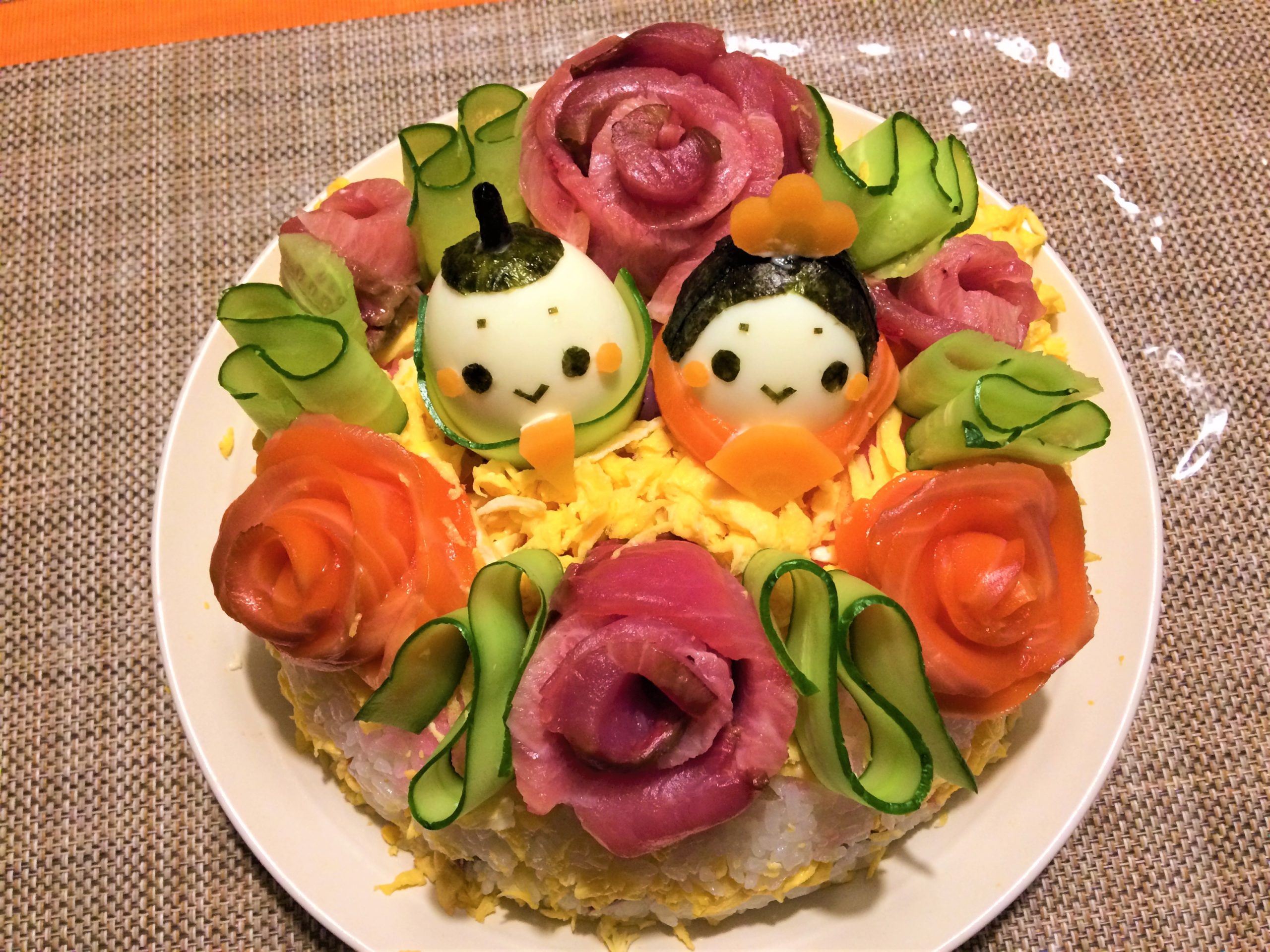 ひな祭りレシピ 初節句にもおすすめ 簡単なのに豪華なちらし寿司ケーキの作り方 ひな祭りごはんを紹介